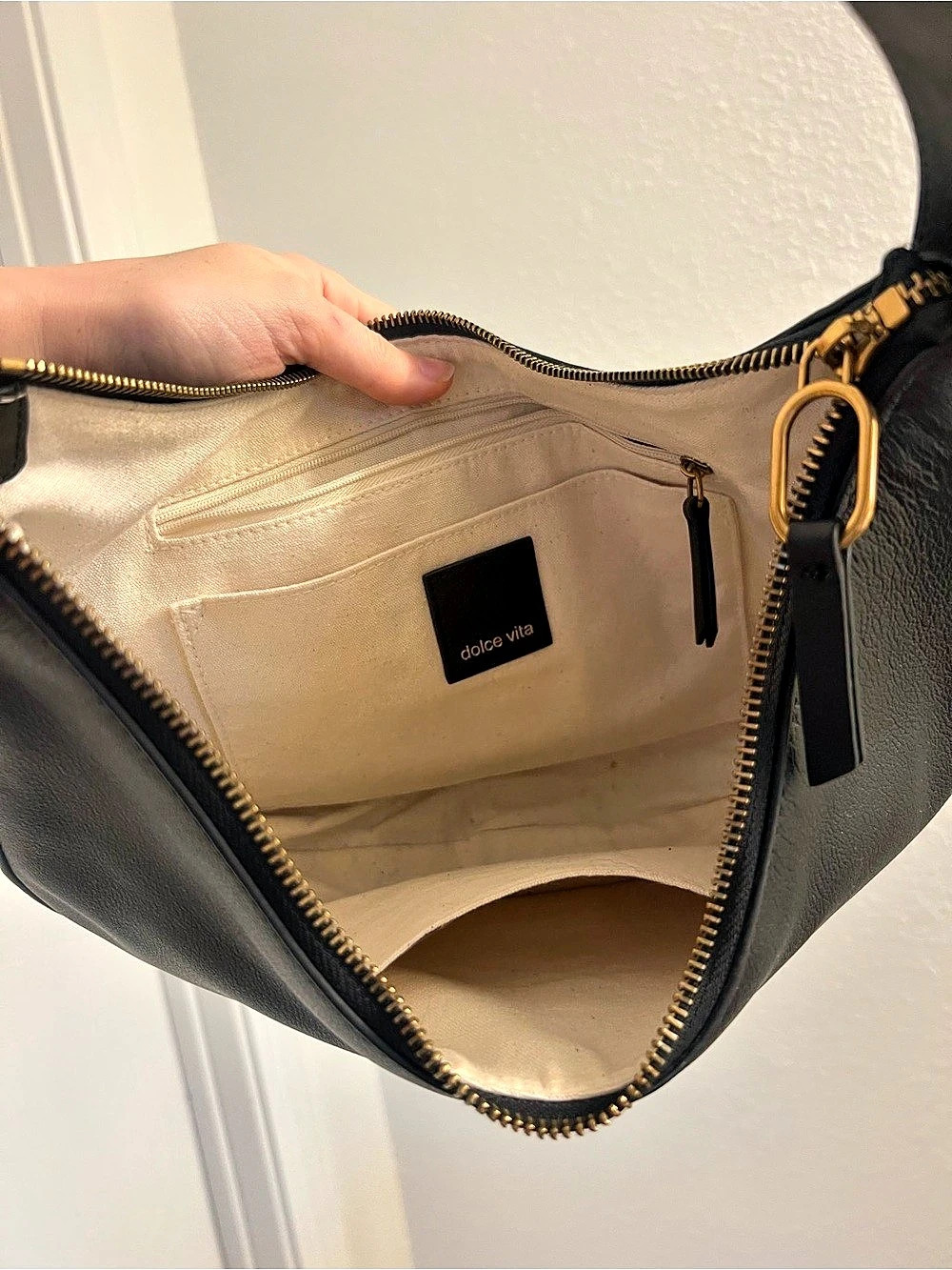 Dolce Vita Alice Shoulder Bag Black Leather - Picture 7 of 11